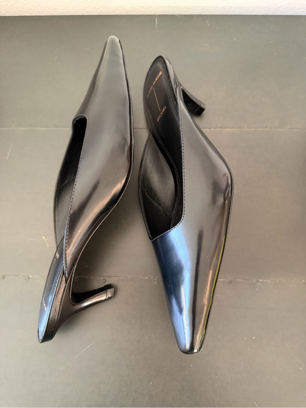 Black Suede Studio LOGAN 50 MULE Black Leather size 38.5 Excellent Condition - Picture 9 of 13